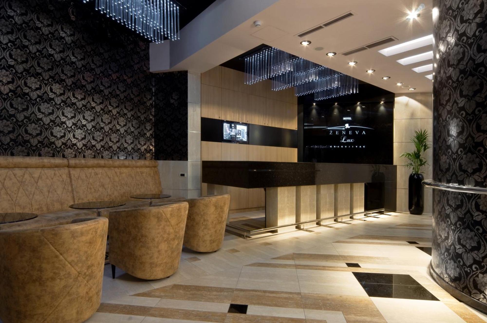 Hotel Zeneva Lux Kragujevac Exteriör bild