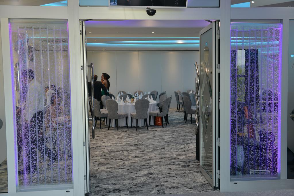 Hotel Zeneva Lux Kragujevac Exteriör bild